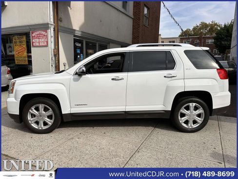 Used 2017 GMC Terrain SLT w/ Driver Alert Package I image 7