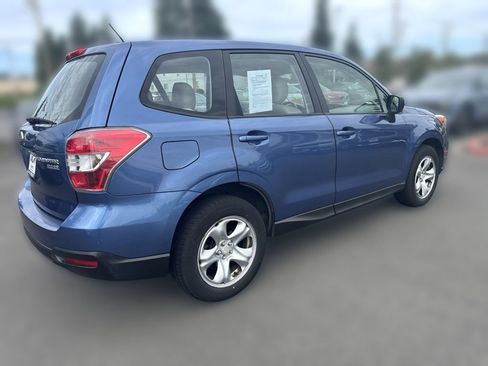 Used 2015 Subaru Forester 2.5i AWD/4WD image 7