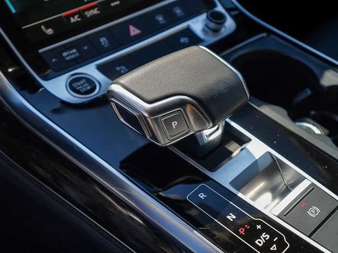 Used 2023 Audi Q7 2.0T Premium Plus w/ Premium Plus Package image 22