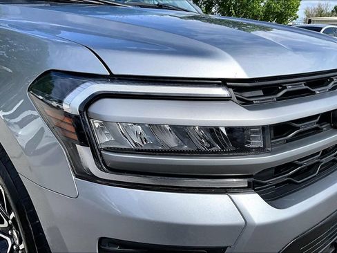 Used 2024 Ford Expedition XLT AWD/4WD image 38