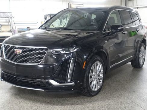Used 2024 Cadillac XT6 Premium Luxury w/ LPO, Floor Liner Package AWD/4WD image 3