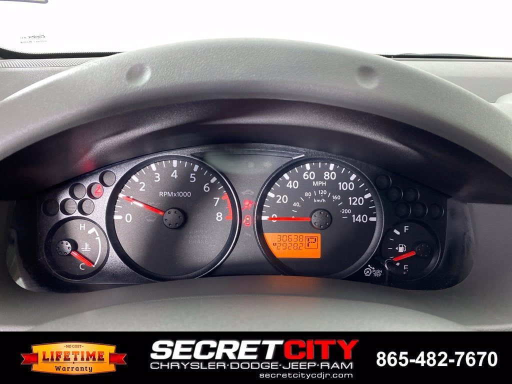 Used 2021 Nissan Frontier SV w/ Midnight Edition Floor Mats RWD image 16