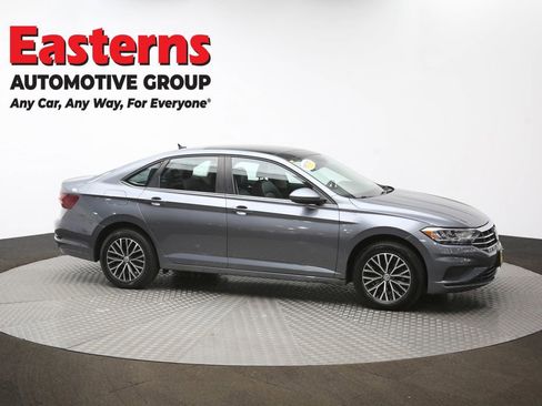 Used 2021 Volkswagen Jetta SE w/ SE Cold Weather Package image 46