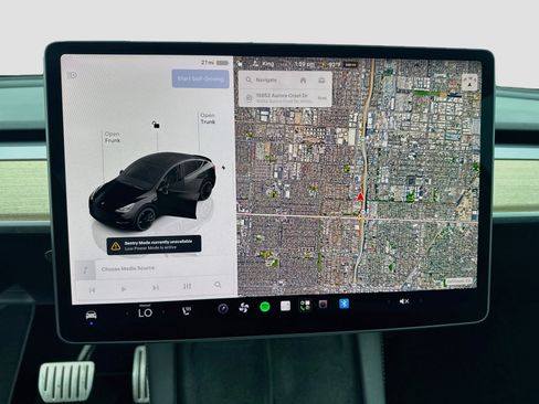 Used 2023 Tesla Model Y Performance AWD/4WD image 9