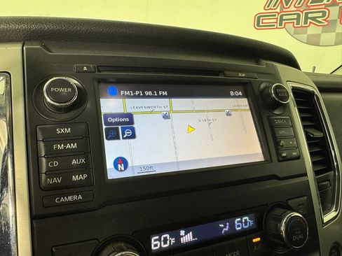 Used 2017 Nissan Titan SV AWD/4WD image 18