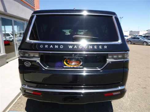 Used 2024 Jeep Grand Wagoneer L 4WD image 26