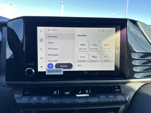 Used 2026 Toyota Camry SE image 26