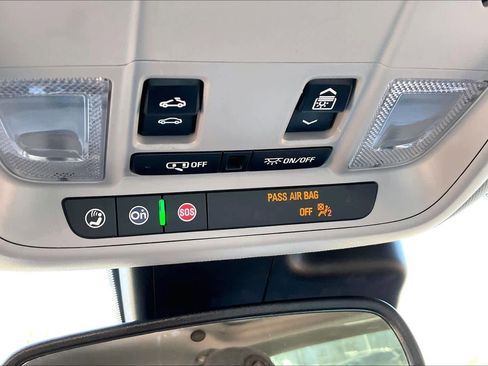 Used 2024 Chevrolet Malibu LT image 32