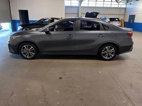 Used 2023 Kia Forte LXS FWD image 6