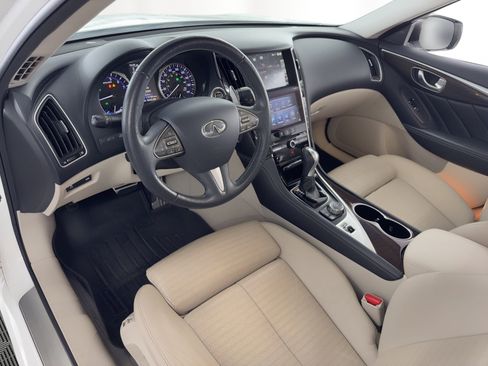 Used 2014 INFINITI Q50 Sport w/ Deluxe Technology Package AWD/4WD image 4