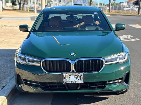 Used 2022 BMW 530i w/ Premium Package image 7