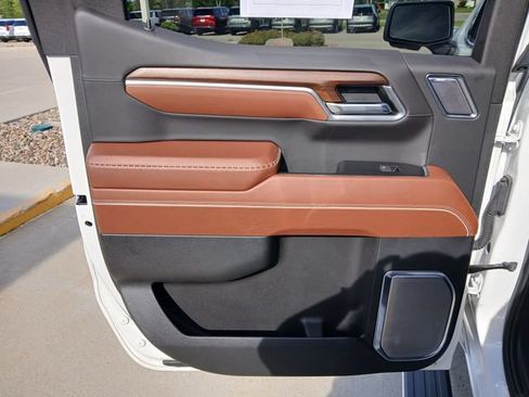 Certified 2025 GMC Sierra 1500 Denali Ultimate AWD/4WD image 19
