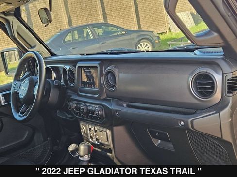 Used 2022 Jeep Gladiator Sport AWD/4WD image 31