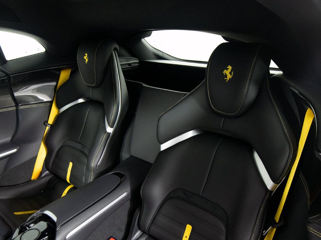 Used 2025 Ferrari Purosangue AWD/4WD image 36