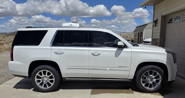 Used 2017 GMC Yukon Denali w/ Open Road Package AWD/4WD image 4
