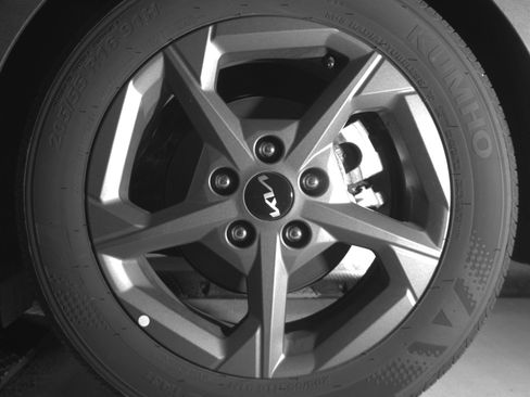 Used 2025 Kia K4 LXS image 14