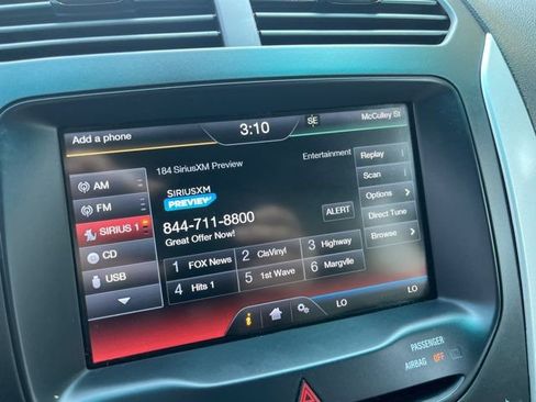 Used 2013 Ford Explorer XLT image 17