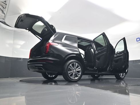 Used 2023 Cadillac XT6 Premium Luxury image 64