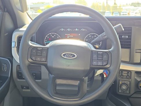 Used 2024 Ford F250 XLT AWD/4WD image 19