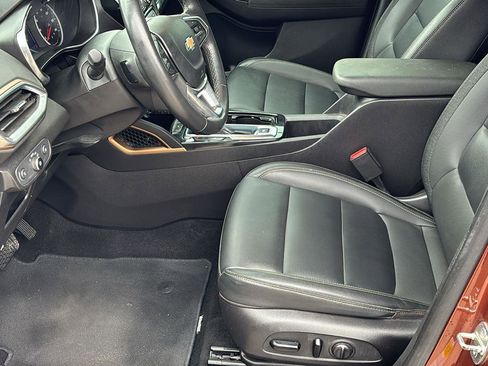 Used 2021 Chevrolet TrailBlazer ACTIV w/ Technology Package FWD image 13