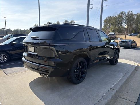New 2026 Chevrolet Traverse RS image 5
