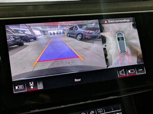 Used 2024 Audi Q8 e-tron Premium Plus w/ Premium Plus Package image 14