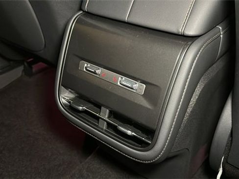 New 2026 Lincoln Nautilus Reserve image 10