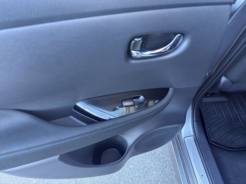 Used 2022 Nissan Leaf SV Plus image 12