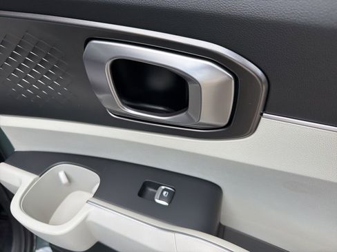 Certified 2025 Kia Sorento EX image 30