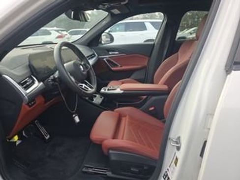 Used 2026 BMW X2 xDrive28i image 6