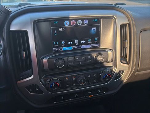 Used 2017 GMC Sierra 2500 SLE w/ SLE Fleet Preferred Package AWD/4WD image 14
