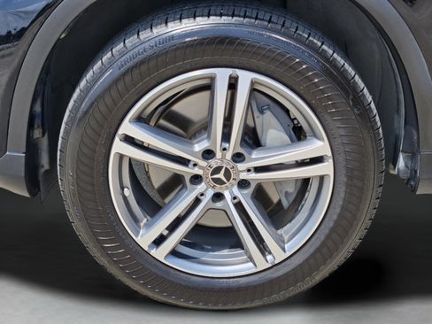 Used 2020 Mercedes-Benz GLC 300 image 31
