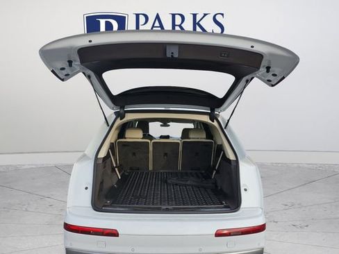 Used 2017 Audi Q7 3.0T Premium Plus w/ Premium Plus Package image 20