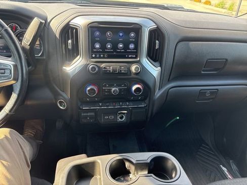 Used 2022 Chevrolet Silverado 3500 LT w/ Convenience Package AWD/4WD image 39