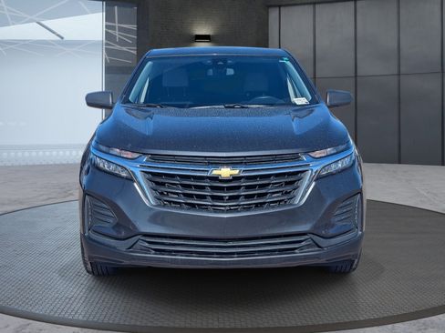 Used 2022 Chevrolet Equinox LS w/ LS Convenience Package image 9