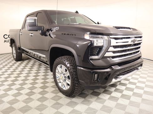 Used 2024 Chevrolet Silverado 2500 High Country w/ Technology Package image 1