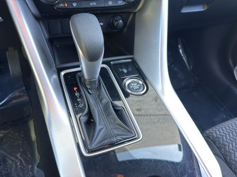 Used 2025 Mitsubishi Eclipse Cross ES AWD/4WD image 21