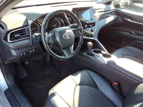 Used 2024 Toyota Camry SE w/ Convenience Package image 9