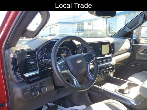 Used 2024 Chevrolet Silverado 2500 LTZ w/ LTZ Convenience Package image 8