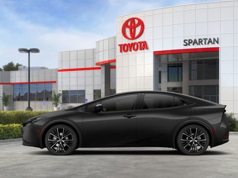 New 2026 Toyota Prius XLE FWD image 4