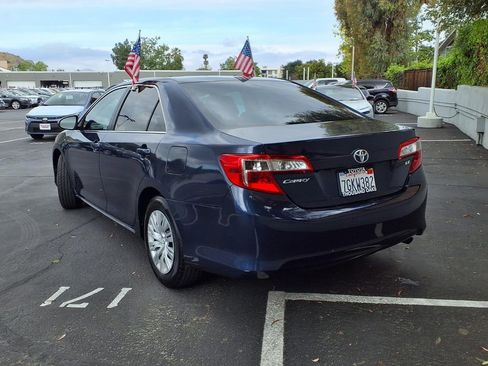 Used 2014 Toyota Camry LE FWD image 5