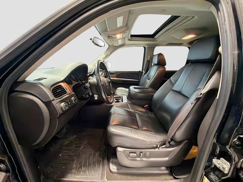 Used 2008 Chevrolet Avalanche LTZ w/ LTZ Preferred Equipment Group image 18