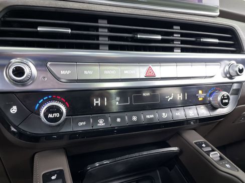 Used 2022 Kia Telluride SX w/ Nightfall Edition Package image 18