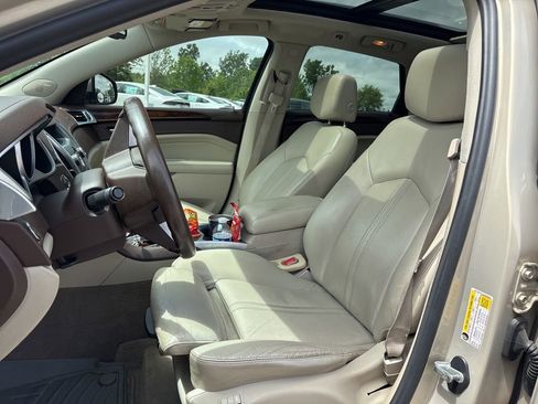 Used 2011 Cadillac SRX Luxury AWD/4WD image 17
