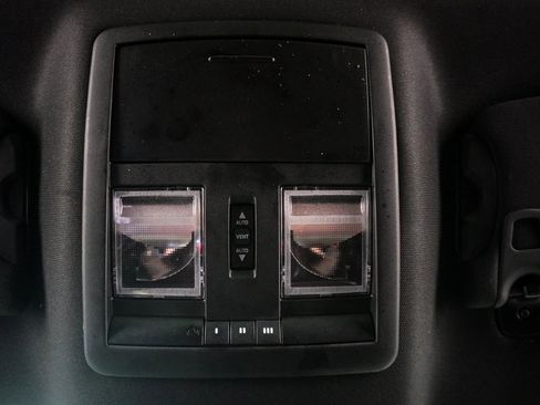 Used 2020 Dodge Challenger SRT Hellcat Redeye image 24