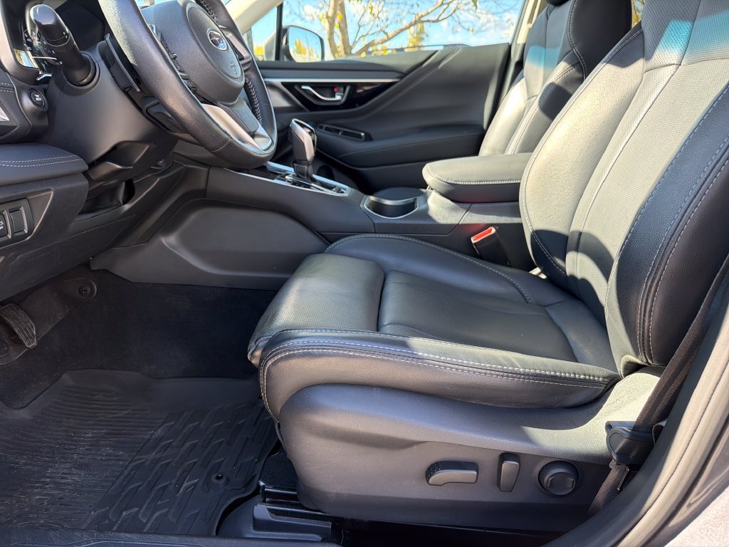 Used 2022 Subaru Outback Limited AWD/4WD image 21