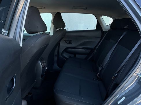 Used 2025 Hyundai Kona SEL image 12