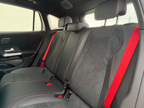 New 2026 Mercedes-Benz GLA 35 AMG 4MATIC image 35