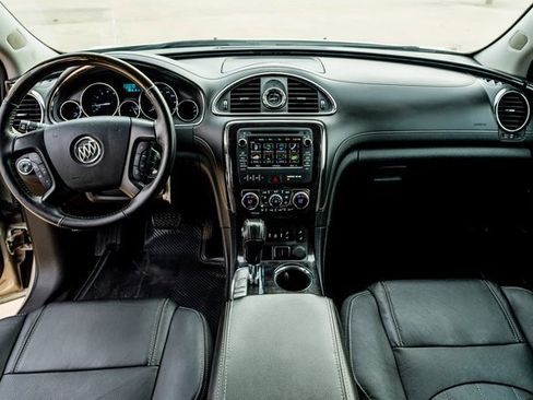 Used 2017 Buick Enclave Leather image 8