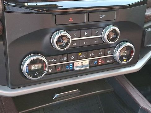 Used 2023 Ford Expedition Max Limited image 20